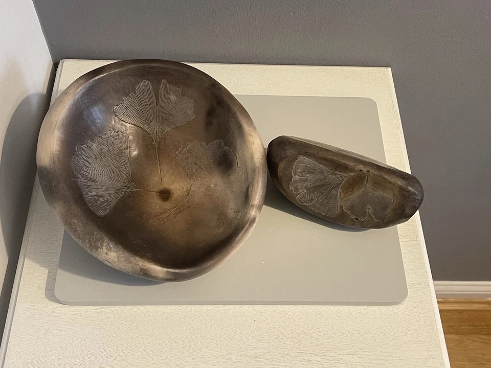 Unique & Unusual Vintage Studio Pottery Pestle & Mortar Ginkgo Biloba Design - Image 2 of 4