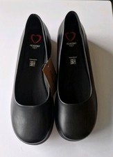 New***** Heavenly Feet Bambi Shoes Size 8