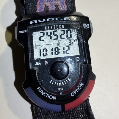 AVOCET VERTECH SKI デジタル腕時計 本体 Vtg Avocet Altimeter Watch Vertech Digital Hike Ski Snowboard New