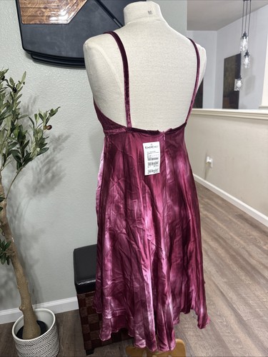 NWT Y2K $139 Bebe Burgundy Wine Silk Starburst Pleated Babydoll Slip Dres S - Picture 3 of 4