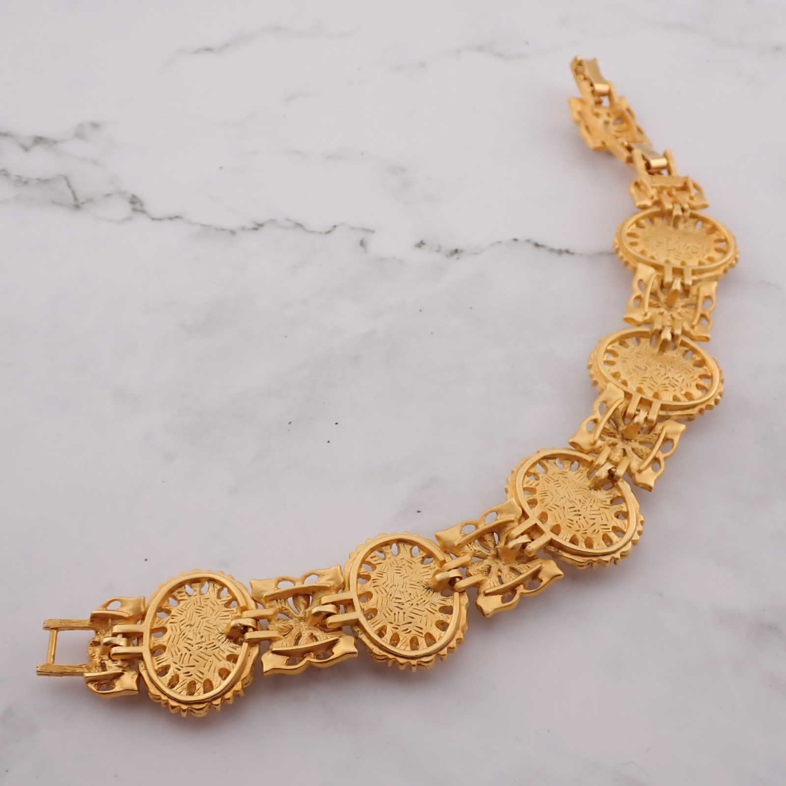 VTG Camrose & Kross JBK Lemon Crystal Matte Gold Tone Flower Leaf Motif Bracelet