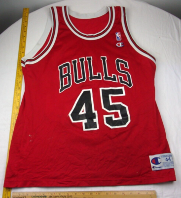 カ*ー様 Bulls Michael Jordan ユニフォーム 45番 44( Michael Jordan Chicago Bulls #45 Champion jersey sz. 44 M VINTAGE