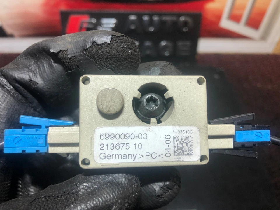 BMW X3 2006 5DR AERIAL ANTENNA TRAP CIRCUIT AMPLIFIER MODULE 6990090-03 X 1 - Image 3 of 3