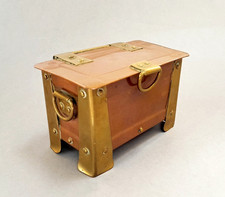 c1900 ANTIQUE ARTS & CRAFTS COPPER & BRASS RIVETED TRINKET BOX/A.E. JONES STYLE