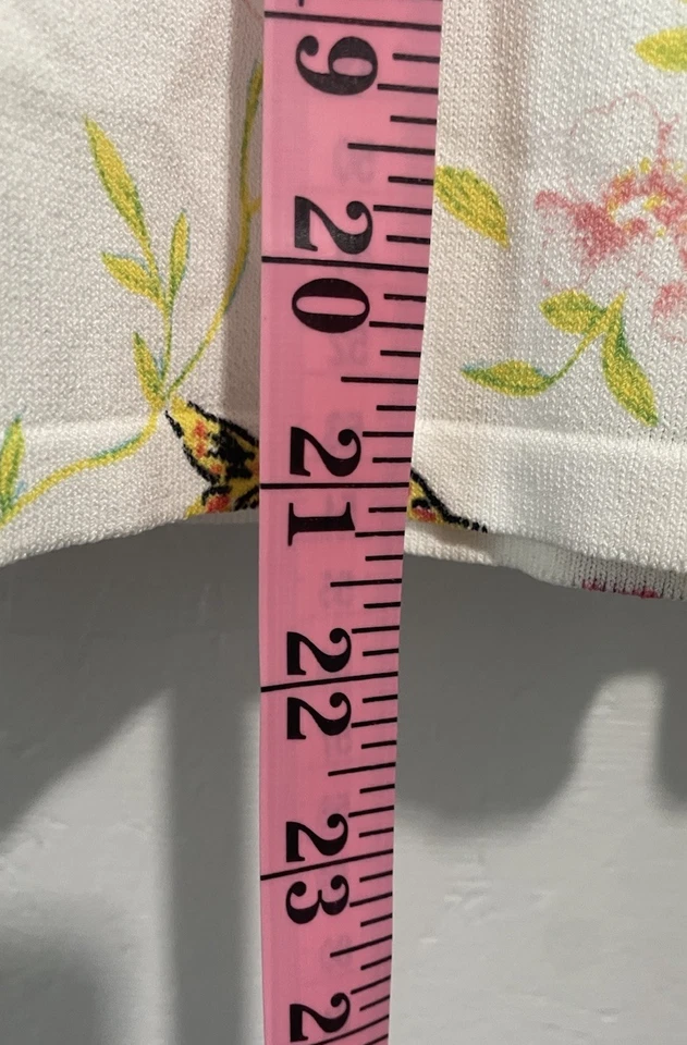 Joseph A. Women’s Butterfly Long sleeve 3/4 Sleeve Fine Knit Medium - Image 4 of 4