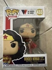 Funko Pop! Vinyl: DC Universe - WW - Wonder Woman Classic with Cape #433 New!