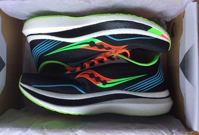 Laufschuhe Mens Running Shoes Saucony Endorphin Pro Carbon 20598-25 S.41 NP 220 