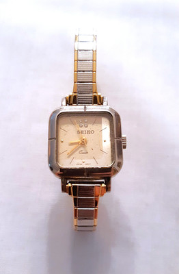 WOMEN'S VINTAGE GOLD & SILVER SEIKO QUARTZ WRIST WATCH SQUARE FACE FLEXIBLE BAND