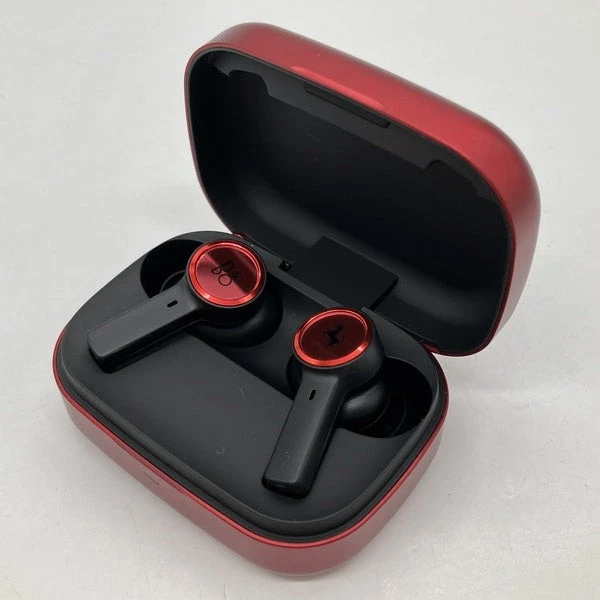 Bang and Olufsen Beoplay EX 法拉利版无线蓝牙耳塞 — 第 2/4 张图片