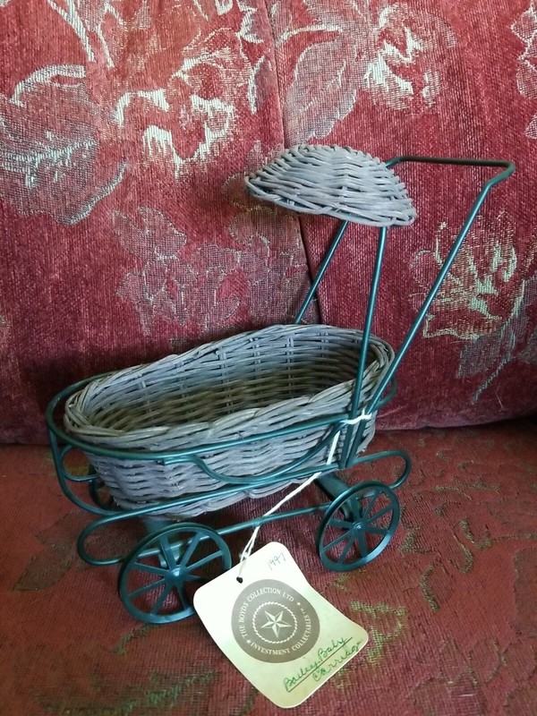 Vintage JB Bean Boyds Bears Bailey’s Baby Carriage Excellent Condition w Tags