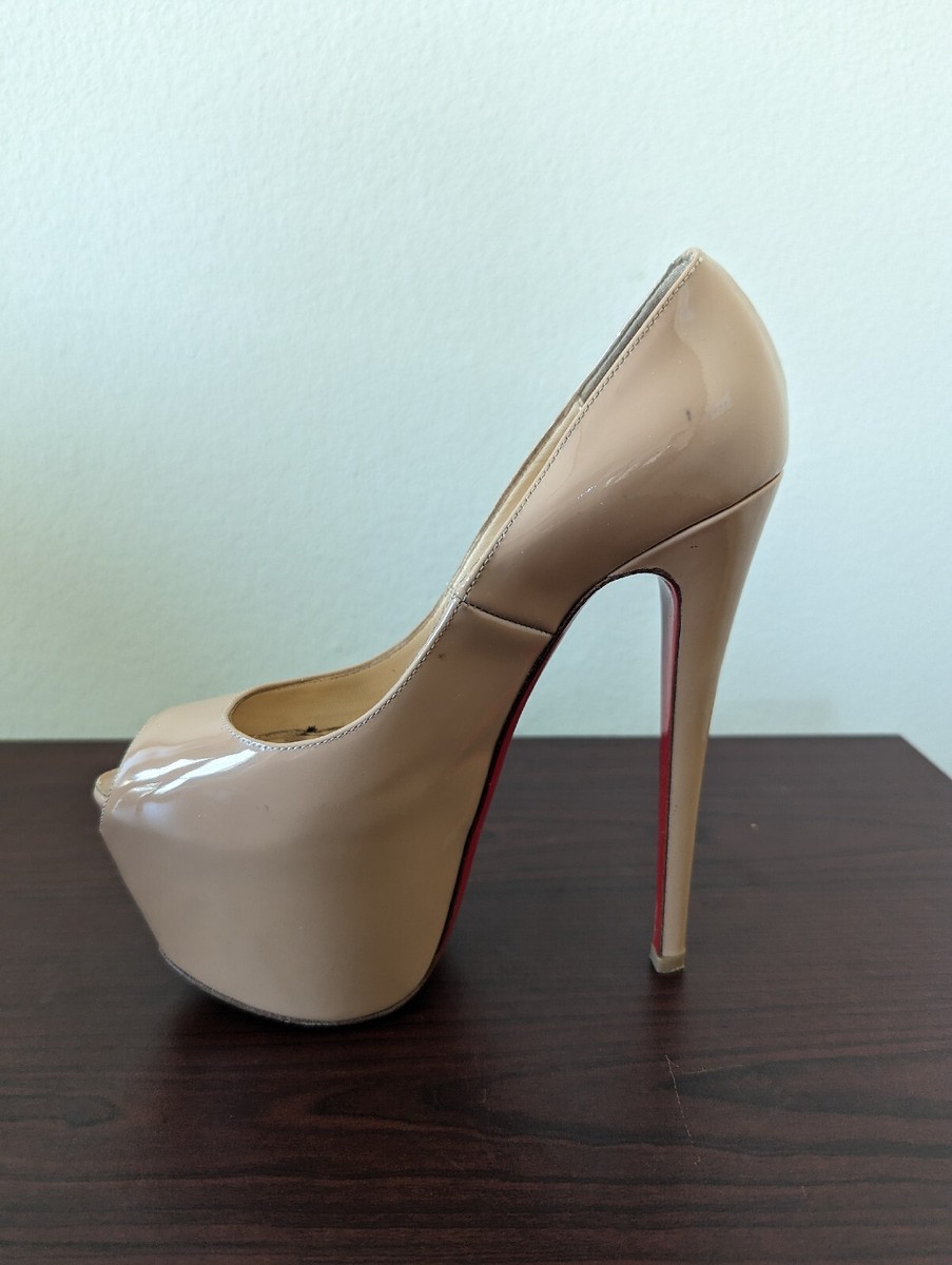 靴 Christian Louboutin Nude Patent Highheel Christian Louboutin So Kate 120mm Pump Nude Patent Leather
