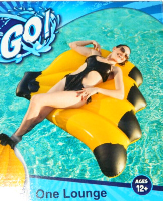 H2OGO Fruit Float Bunch Of Bananas Pool Raft Lounge Float Bestway