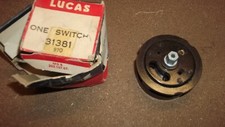 STANDARD VANGUARD HUMBER HAWK AUSTIN A99 TRIUMPH TR2 TRAFFICATOR SWITCH 31381