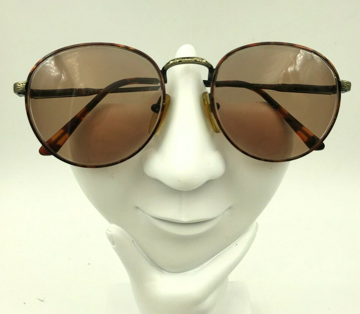 Vintage Clear Vision Tortoise Gold Metal Oval Sunglasses  display picture 3