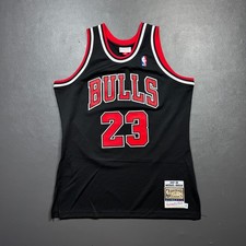 100 Authentic Michael Jordan Mitchell  Ness 97 98 Bulls Jersey Size 44 L Mens