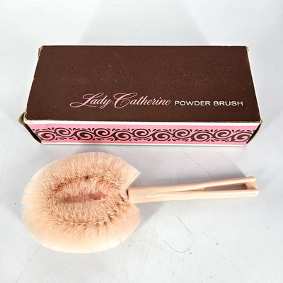 Vintage Stanley Lady Catherine Pink Powder Brush Nylon Plastic USA Oval 3037 NEW