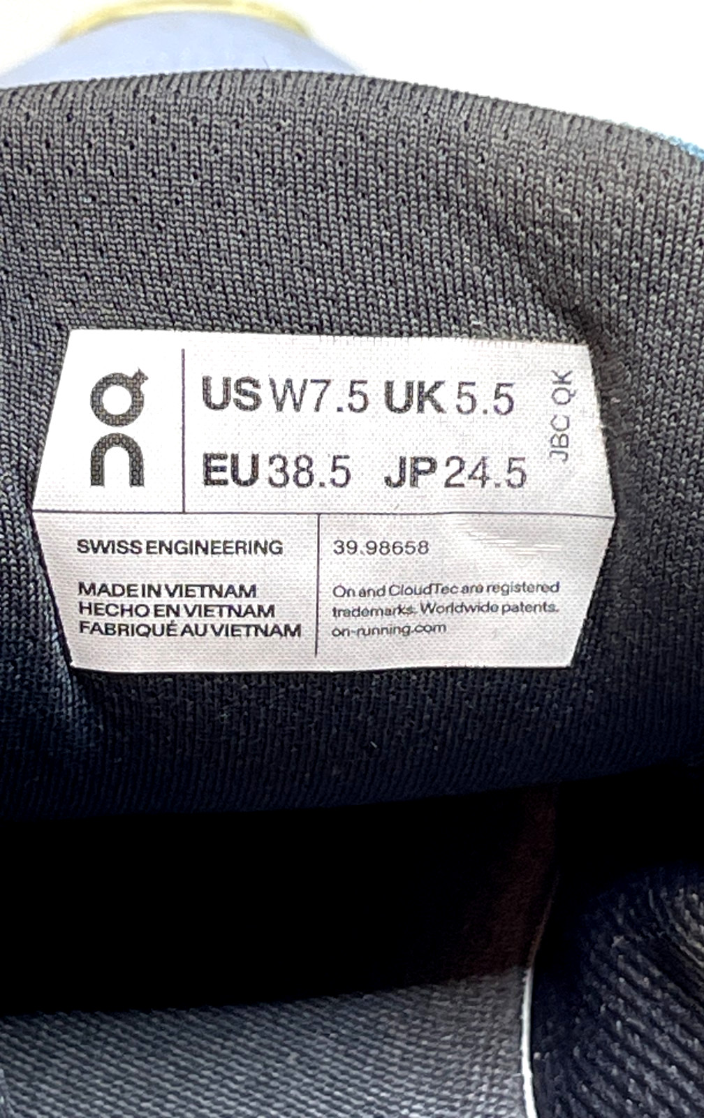 On Cloud Cloudstratus Running Sneakers Shoes Cham… - image 9