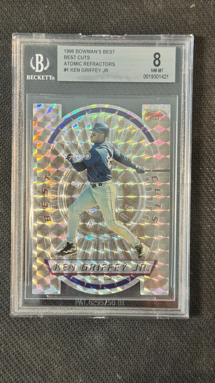 1996 BOWMAN'S BEST CUTS ATOMIC REFRACTOR #1 KEN GRIFFEY JR. BECKETT 8