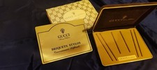 Gucci NUOVO Targa da esterno/Vetrina + Custodia/Espositore per penne, anni 80
