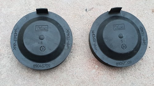 CITROEN PEUGEOT VOLVO FORD RENAULT VALEO Headlamp Cover Cap dust trim 89045709 - Picture 3 of 3