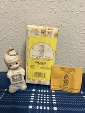 PRECIOUS MOMENTS ORNAMENT "PEACE ON EARTH.....ANYWAY" DATED 96 183369