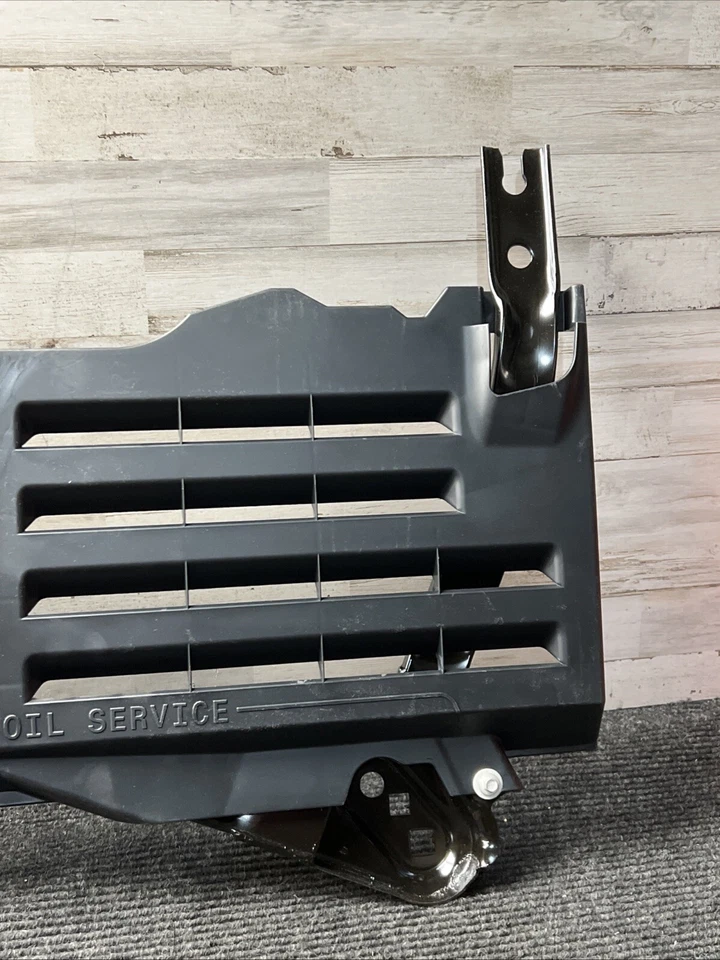 Protector térmico contra salpicaduras Ford Mustang 2011-2014 OEM NUEVO BR3Z-6C038-A Foto 2 de 4