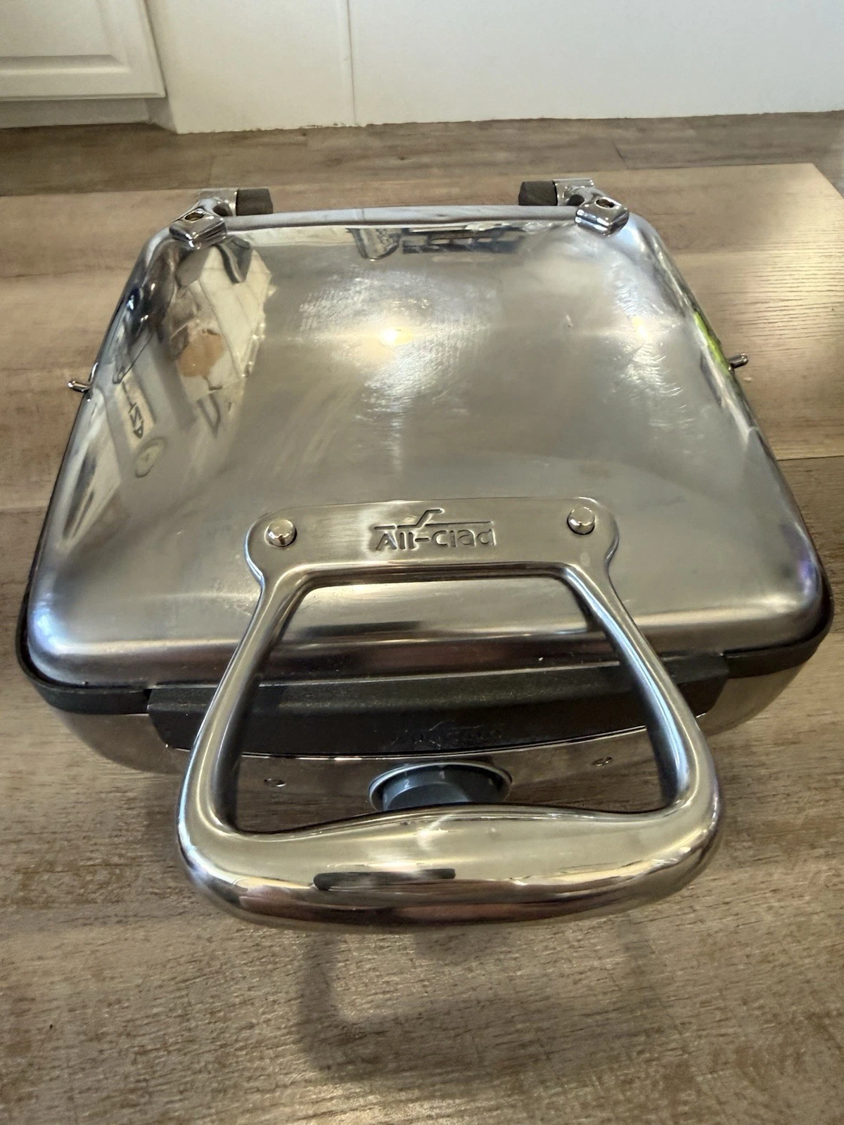 All Clad Waffle 4 Square Belgian Waffle Maker ~ Stainless Steel ~ E105725 ~WORKS
Opens in a new wind