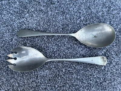 ANTIQUE MATCHING SALAD SERVERS SET EPNS SILVER PLATE VICTORIAN CUTLERY FLATWARE - Image 1 of 4