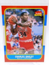 Charles Oakley 1996-97 Fleer Decade of Excellence #7 1986-87 Bulls Retro Insert