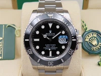 2015 Rolex Submariner Date 116610LN Men's 40mm Wristwatch Box Papers Hangtags