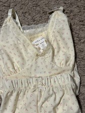 Laura Ashley Ditsy Floral Pajamas Pjs with Cami  Shorts Butter Yellow M NWT