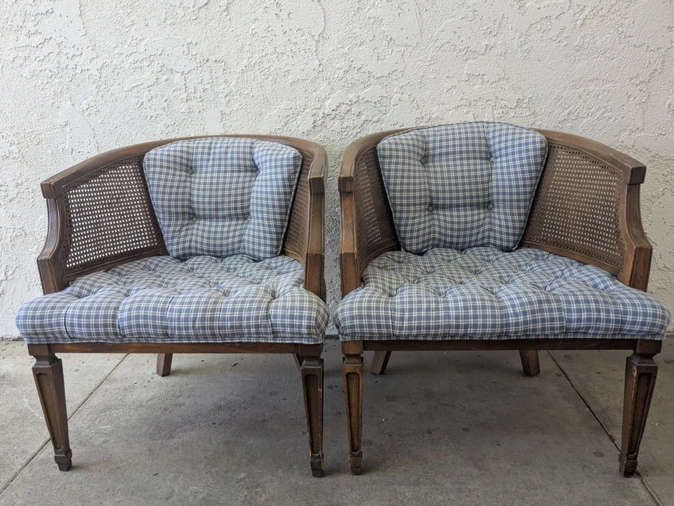 Silla con respaldo de barril MCM de colección bastón b años 60 70 MCM Regency, acolchada azul blanco usada en excelente estado Foto 2 de 4