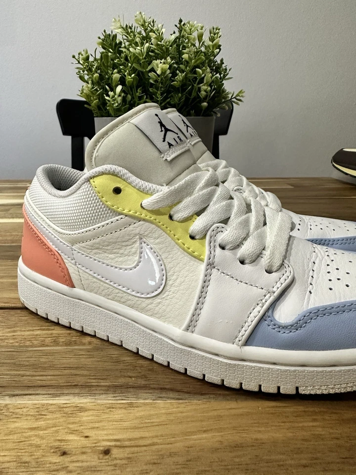 Air Jordan 1 Low to My First Coach M 4.5/W 6 Foto 3 de 4