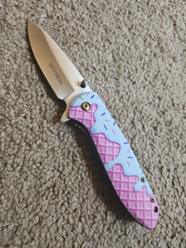 Cuchillo de tratamiento Wartech PWT456C Assist Open Liner Lock con clip de bolsillo y spray de caramelo Foto 2 de 4