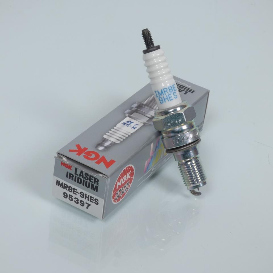 Bougie allumage NGK Honda VFR 1200 évite ratés moteur et surconsommation essence après 2012