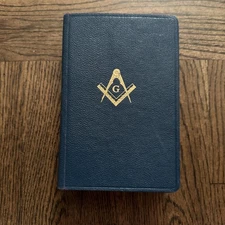 VTG 1925 HOLY BIBLE MASONIC MASON EDITION - HOLMAN BLUE COVER Book