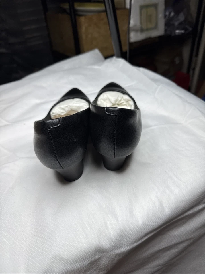 Женские туфли-лодочки Clarks Collection Teresa на каблуках черная кожа размер 8 М - Изображение 3 из 4