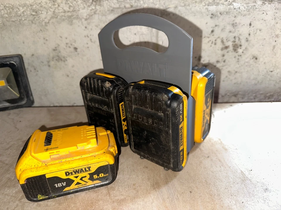 DeWalt 18v XR Battery Carrier Caddy Holder For 4 Batteries with Handle - Image 4 of 4