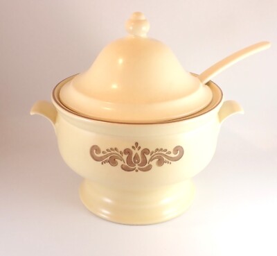 Pfaltzgraff Village Piece Soup Tureen Lid Ladle Set 1/2 Qt 06-160  USA