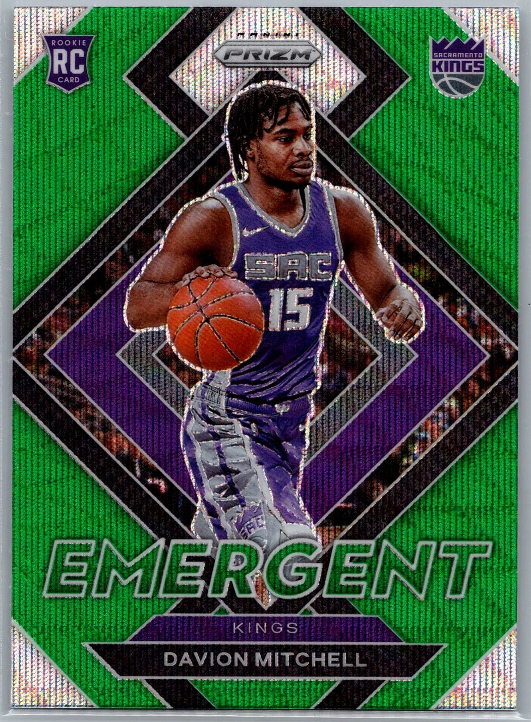 2021-22 Panini Prizm #25 Davion Mitchell Emergent Green Wave Prizm Kings