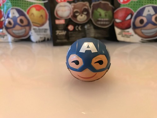 Funko Mymoji Marvel Comics CAPTAIN AMERICA mit Paketen und Codes - Bild 2 von 5