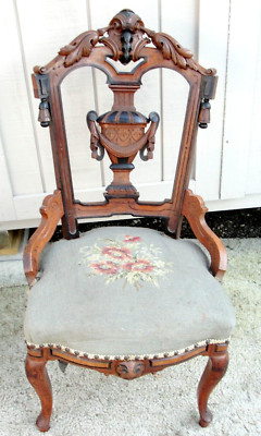 HAND CARVED VICTORIAN RENAISSANCE REVIVAL CHAIR NEEDLEPOINT CUSHION 1860 ANTIQUE