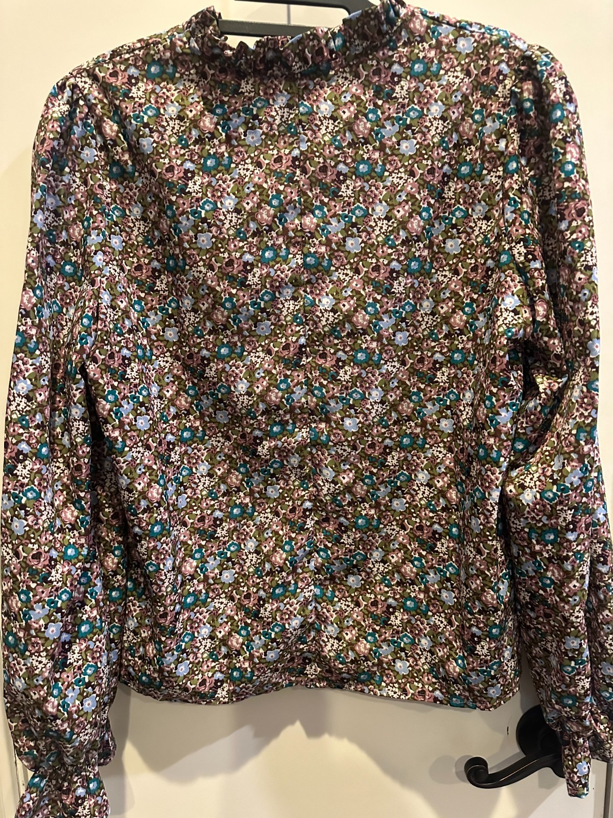 Multicoloured Floral Pattern blouse - image 4