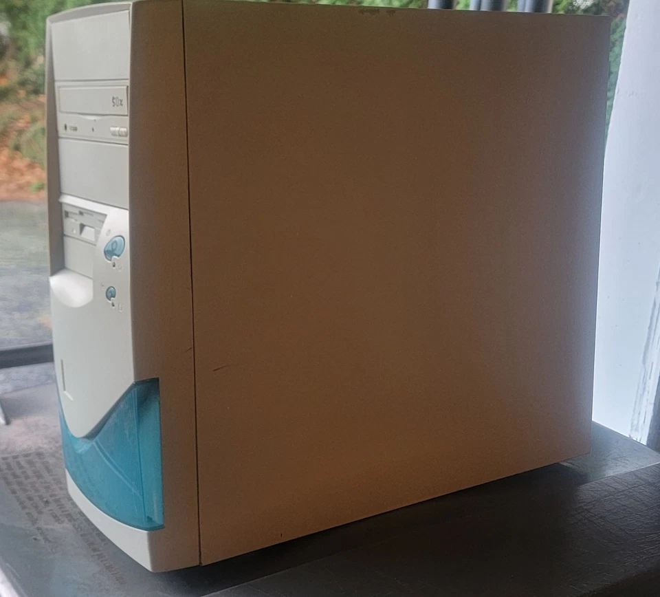 Vintage Baby AT Computer Tower Case With PSU Power Supply 50x CDROM Floppy Drive - Image 4 of 4