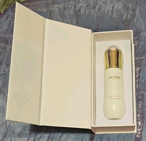 The White Company Grey Stretch Knit Sleep Mask + Hyaluronic Acid Eye Serum YARA! - Picture 5 of 9