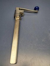 EDLUND 中型缶切り E-802 楽天市場】エドランド 缶切機 中 E802 : プロストア