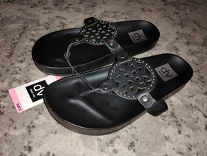 Women's Dolce Vita Thong Style Sandals Size 6 M * Brand New w/ Tag! (No Box)