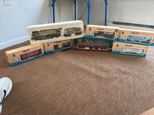yuengling train set with certificates 