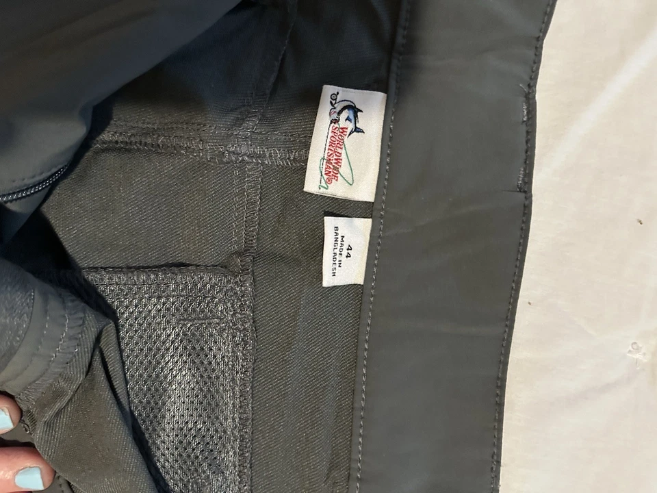 Pantalones Cortos Deportivos World Wide Pesca Bolsillos de Carga Senderismo Gris Talla 44 Usados en Excelente Condición Foto 2 de 2