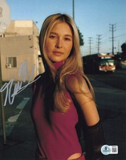 Isabel May ‘Scream 7’ Actress Sexy Signed 8x10 Photo ‘Tatum Evans’ Beckett